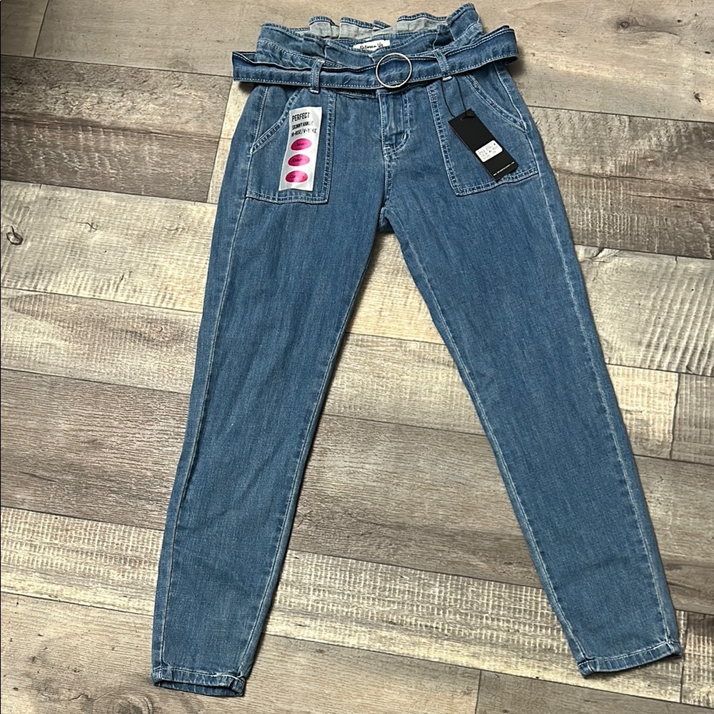 Blue High-Waisted Jeans